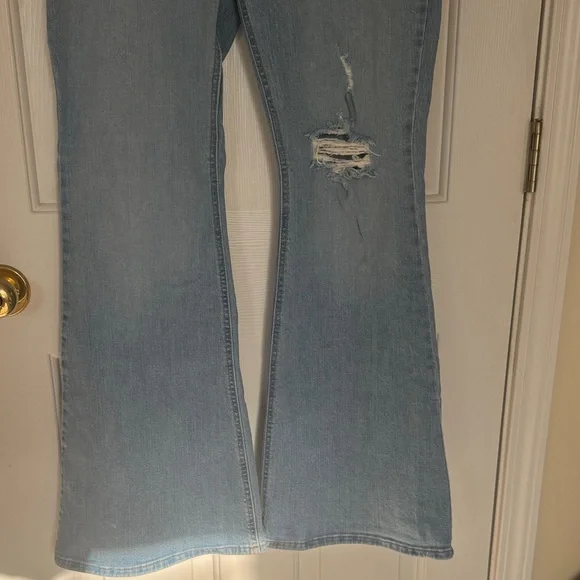 Lee Women's Light Blue Flare Jeans with Distressed Knee - Picture 4 of 4